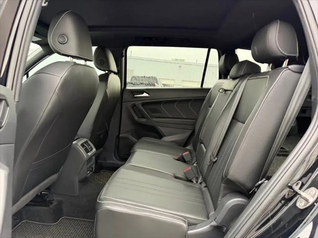 2023 Volkswagen Tiguan 2.0T SE R-Line Black
