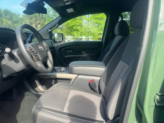 2024 Nissan Titan Crew Cab SV 4x4