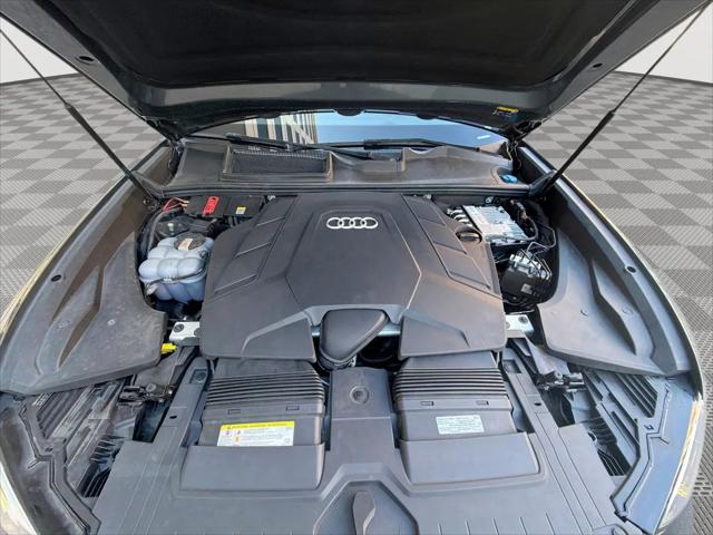 2020 Audi Q8 Premium Plus 55 TFSI quattro Tiptronic