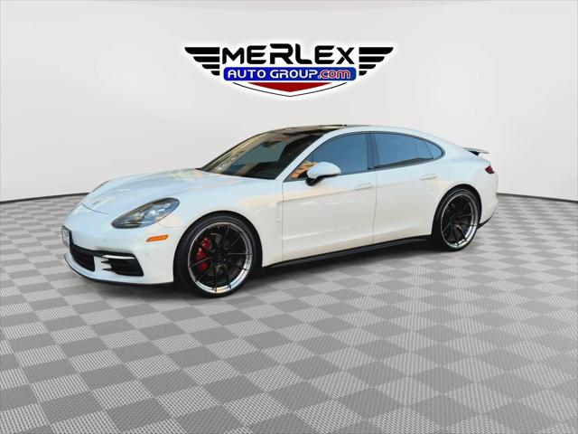 2018 Porsche Panamera 4