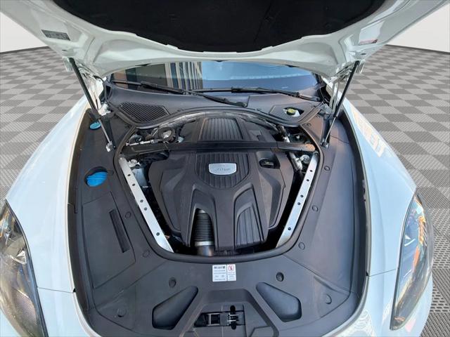 2018 Porsche Panamera 4