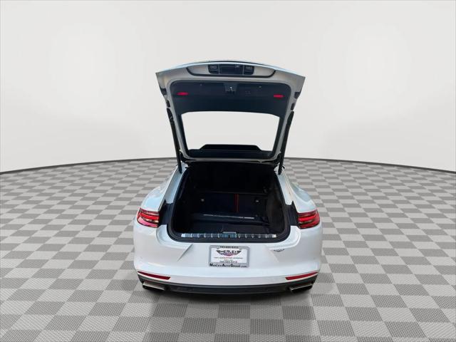 2018 Porsche Panamera 4