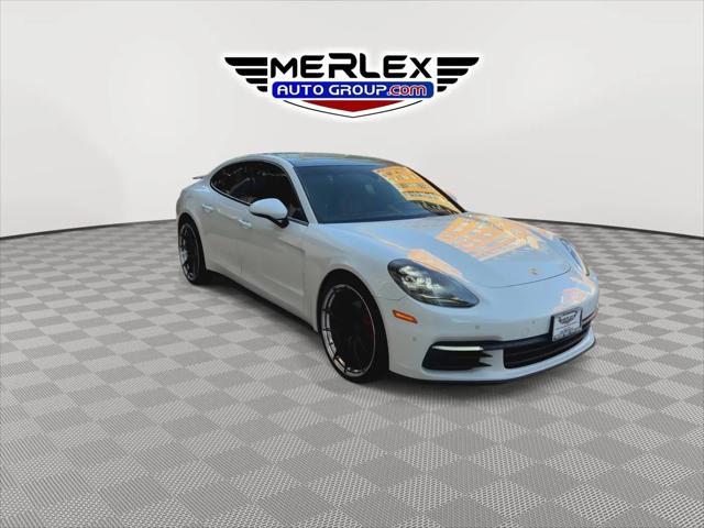 2018 Porsche Panamera 4