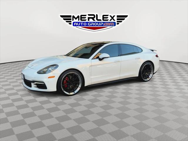 2018 Porsche Panamera 4