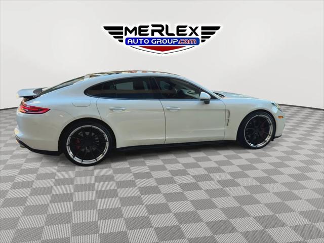 2018 Porsche Panamera 4