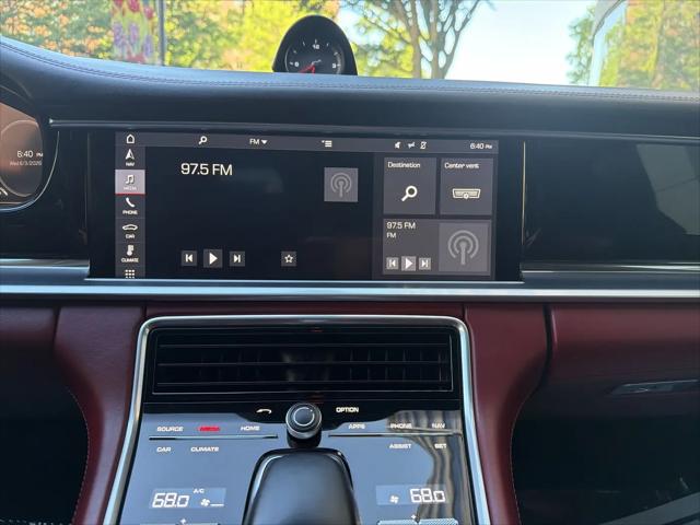 2018 Porsche Panamera 4