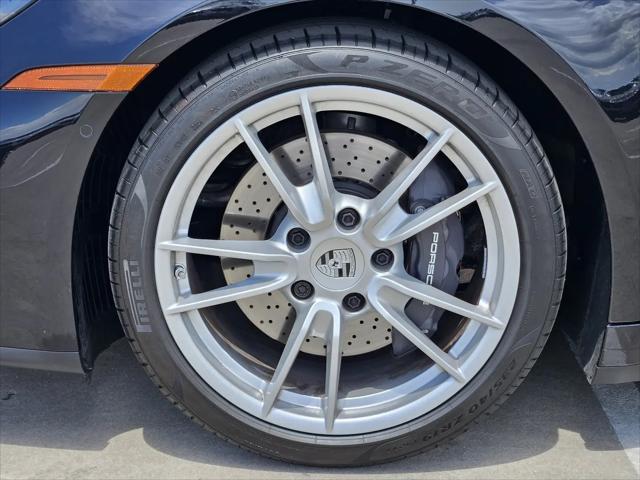 2025 Porsche 911 Carrera Cabriolet