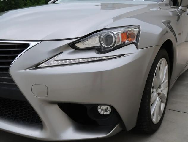 2016 Lexus IS 200t IS 200t