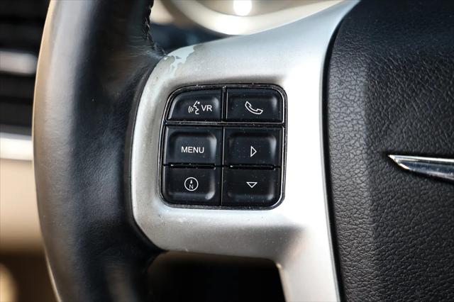 2013 Chrysler 200 Touring