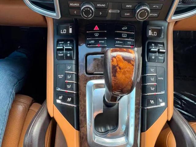 2016 Porsche Cayenne GTS