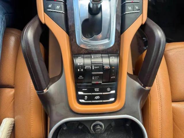 2016 Porsche Cayenne GTS