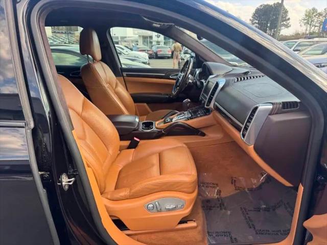 2016 Porsche Cayenne GTS