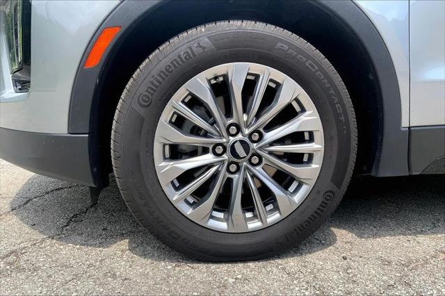 2025 Cadillac XT4 AWD Premium Luxury