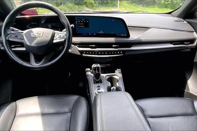 2025 Cadillac XT4 AWD Premium Luxury