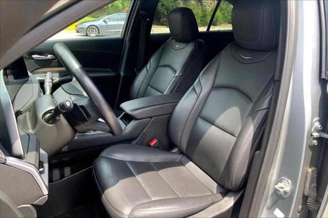 2025 Cadillac XT4 AWD Premium Luxury
