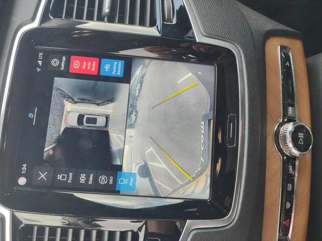 2024 Volvo XC90 B5 Plus Bright Theme