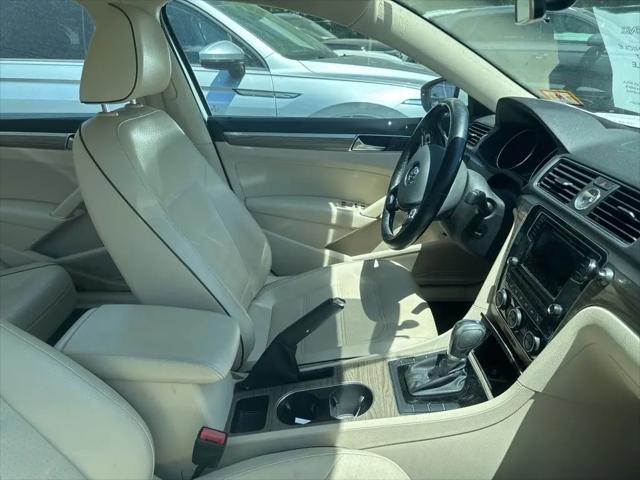 2017 Volkswagen Passat 1.8T SE