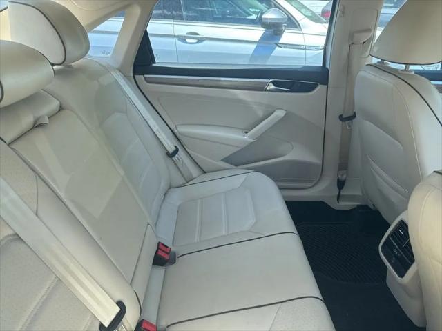 2017 Volkswagen Passat 1.8T SE