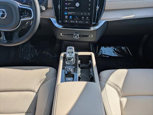 2025 Volvo XC90 B6 Plus 7-Seater