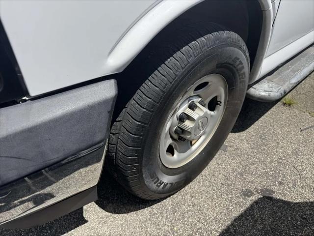 2019 Chevrolet Express Work Van