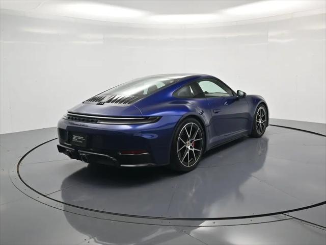2025 Porsche 911 Carrera 4 GTS