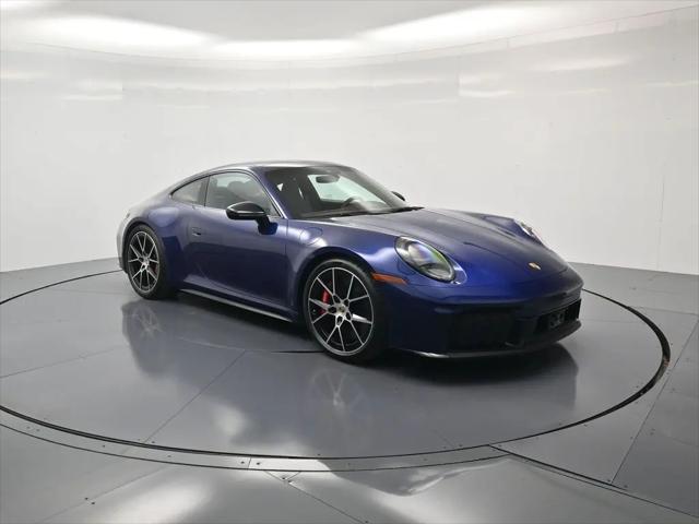 2025 Porsche 911 Carrera 4 GTS