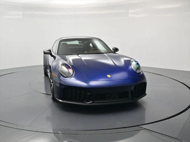 2025 Porsche 911 Carrera 4 GTS