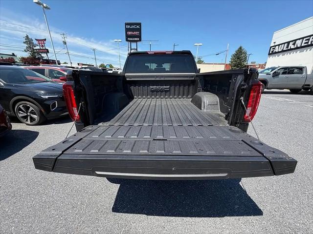 2026 GMC Sierra 1500 Crew Cab, Short Bed, SLT, 4WD