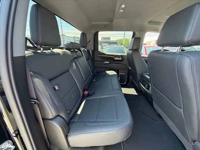 2026 GMC Sierra 1500 Crew Cab, Short Bed, SLT, 4WD