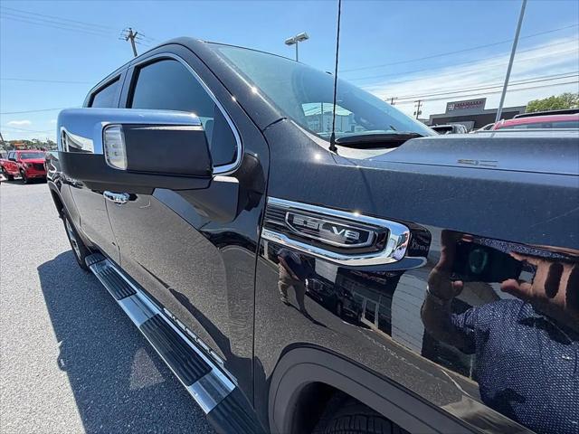 2026 GMC Sierra 1500 Crew Cab, Short Bed, SLT, 4WD
