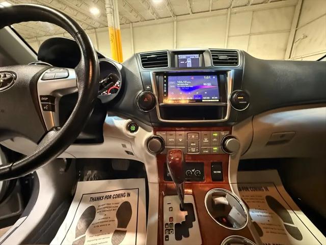 2013 Toyota Highlander Limited V6