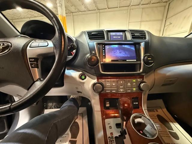 2013 Toyota Highlander Limited V6