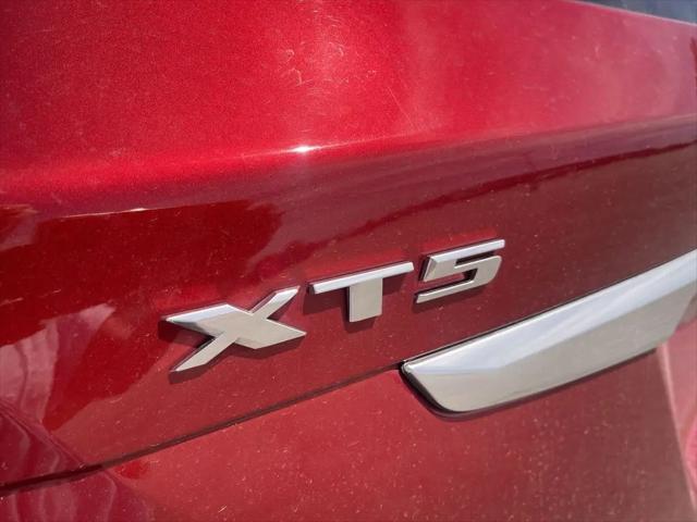 2023 Cadillac XT5 FWD Premium Luxury
