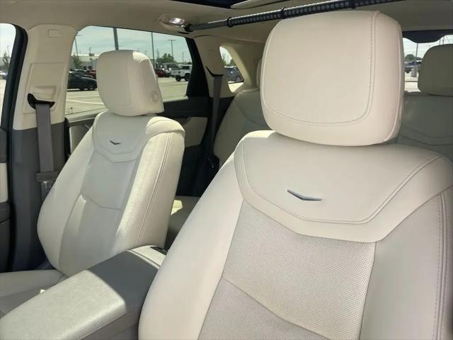 2023 Cadillac XT5 FWD Premium Luxury