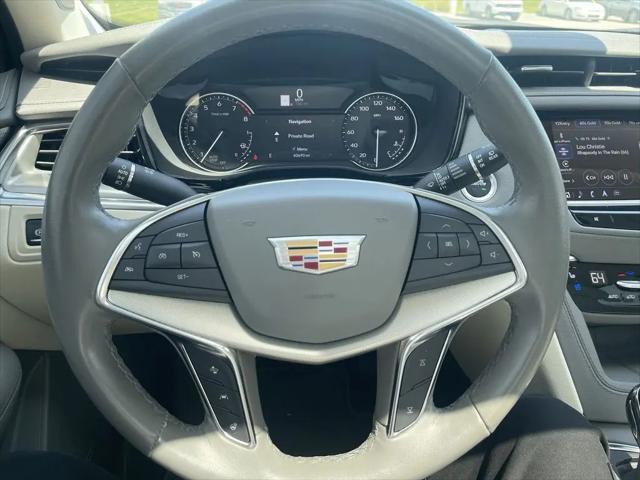 2023 Cadillac XT5 FWD Premium Luxury