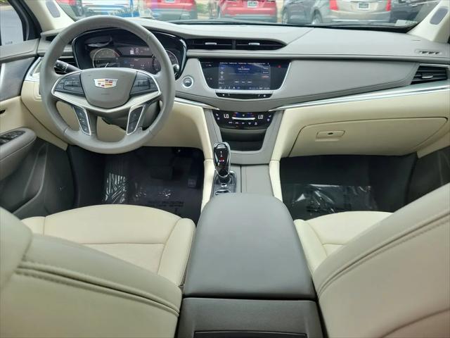 2023 Cadillac XT5 FWD Premium Luxury