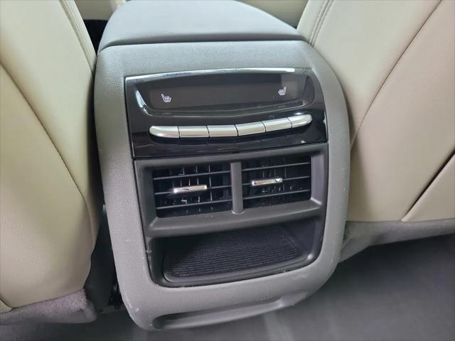 2023 Cadillac XT5 FWD Premium Luxury