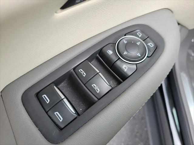 2023 Cadillac XT5 FWD Premium Luxury
