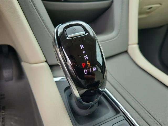 2023 Cadillac XT5 FWD Premium Luxury