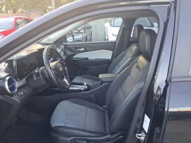 2025 Chevrolet Trax FWD LT