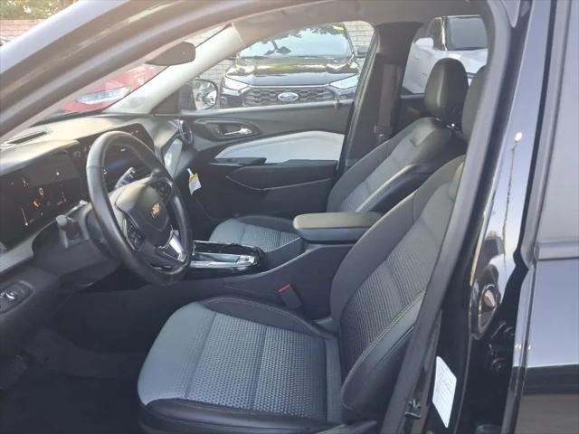 2025 Chevrolet Trax FWD LT