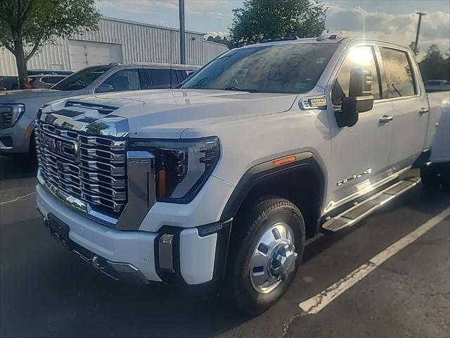 2024 GMC Sierra 3500HD 4WD Crew Cab Long Bed Denali
