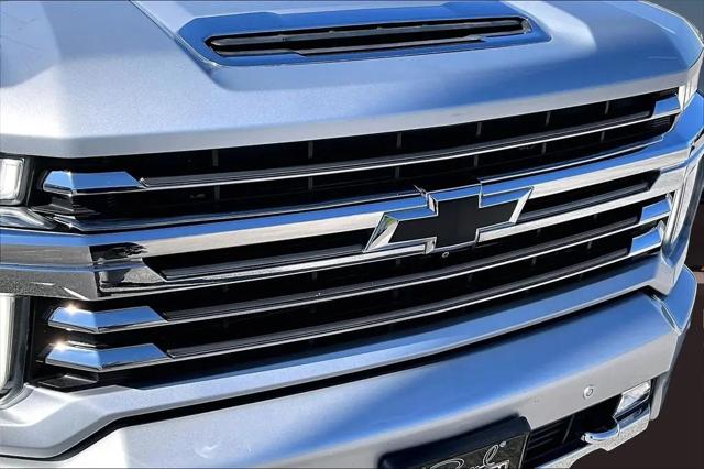 2021 Chevrolet Silverado 2500HD 4WD Crew Cab Standard Bed High Country