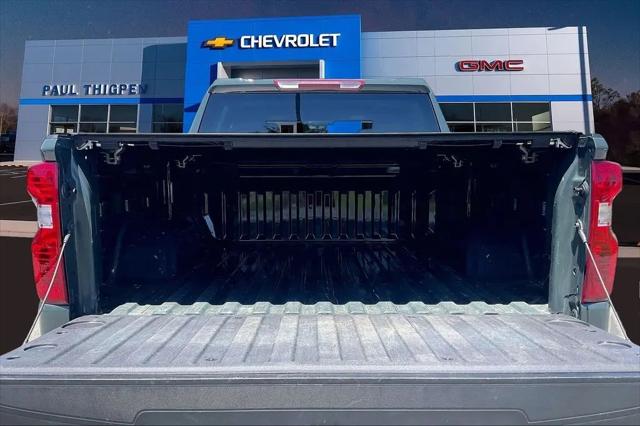 2025 Chevrolet Silverado 1500 4WD Crew Cab Short Bed Custom Trail Boss
