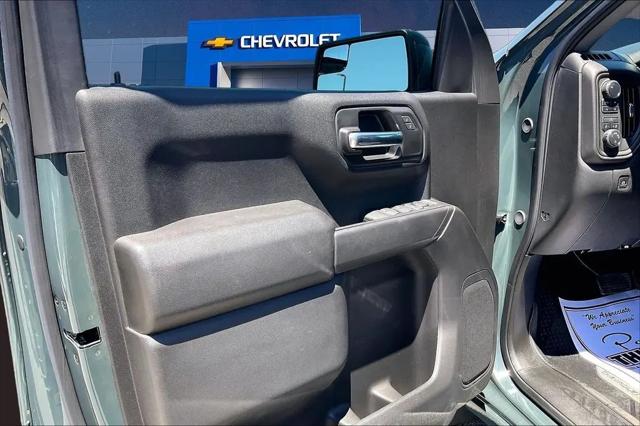 2025 Chevrolet Silverado 1500 4WD Crew Cab Short Bed Custom Trail Boss