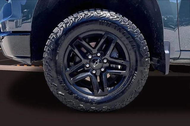 2025 Chevrolet Silverado 1500 4WD Crew Cab Short Bed Custom Trail Boss