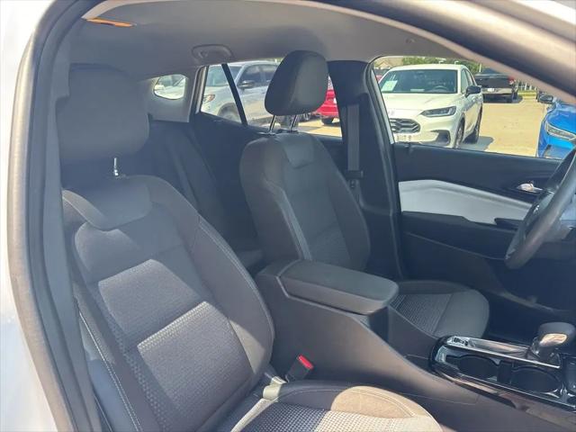 2024 Chevrolet Trax FWD LT