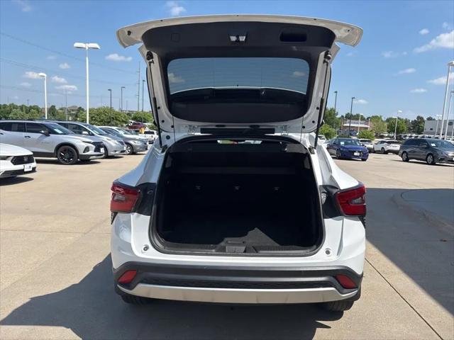 2024 Chevrolet Trax FWD LT
