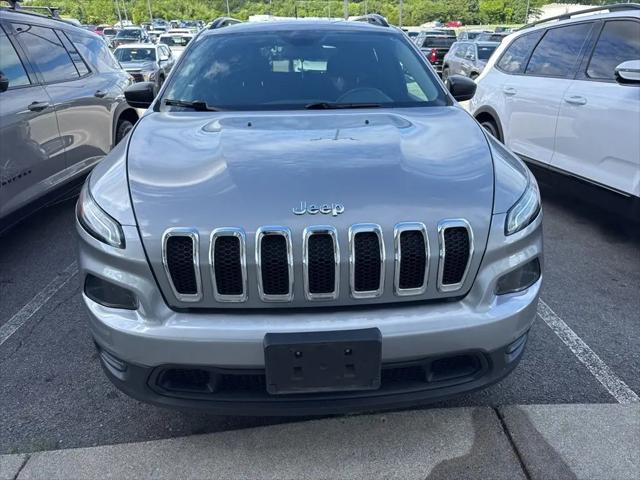 2016 Jeep Cherokee Sport