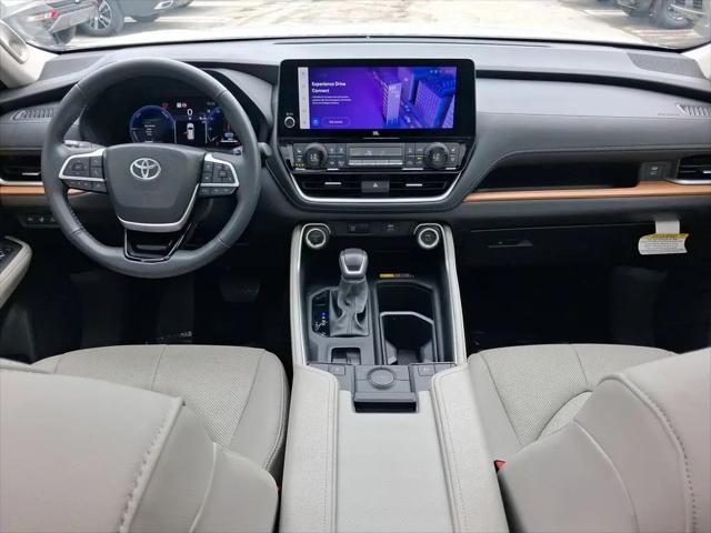 2025 Toyota Grand Highlander Hybrid XLE